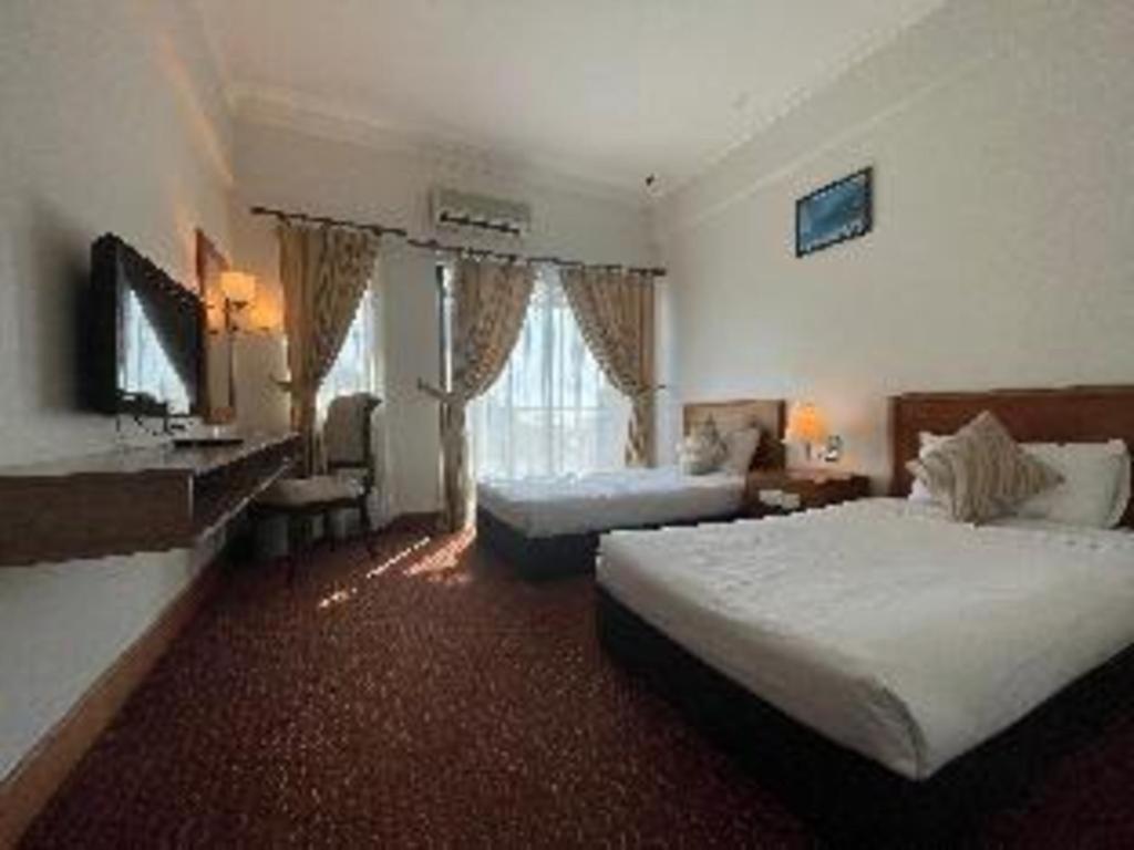 Putra Brasmana Hotel Куала Перлис Екстериор снимка